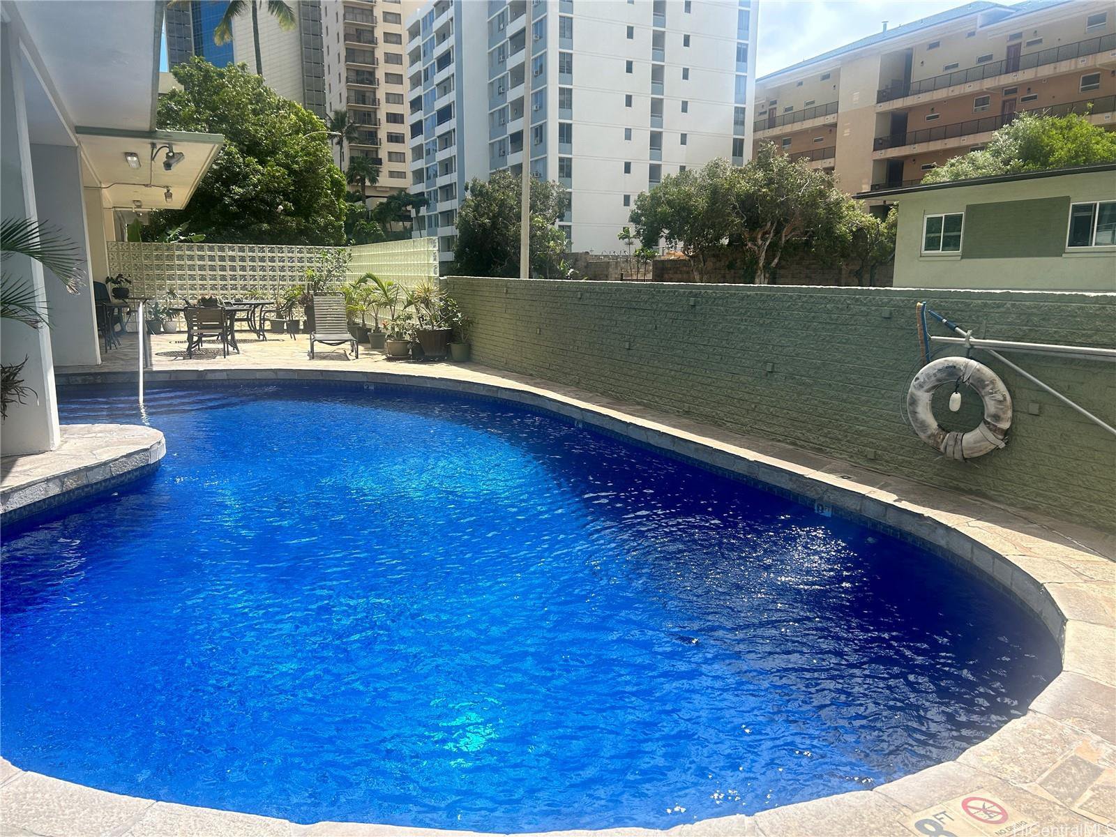 Shared swimming pool at the Rosalei building